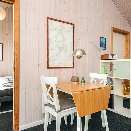 Seaside Panorama Retreat *