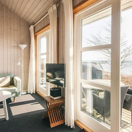 Seaside Panorama Retreat